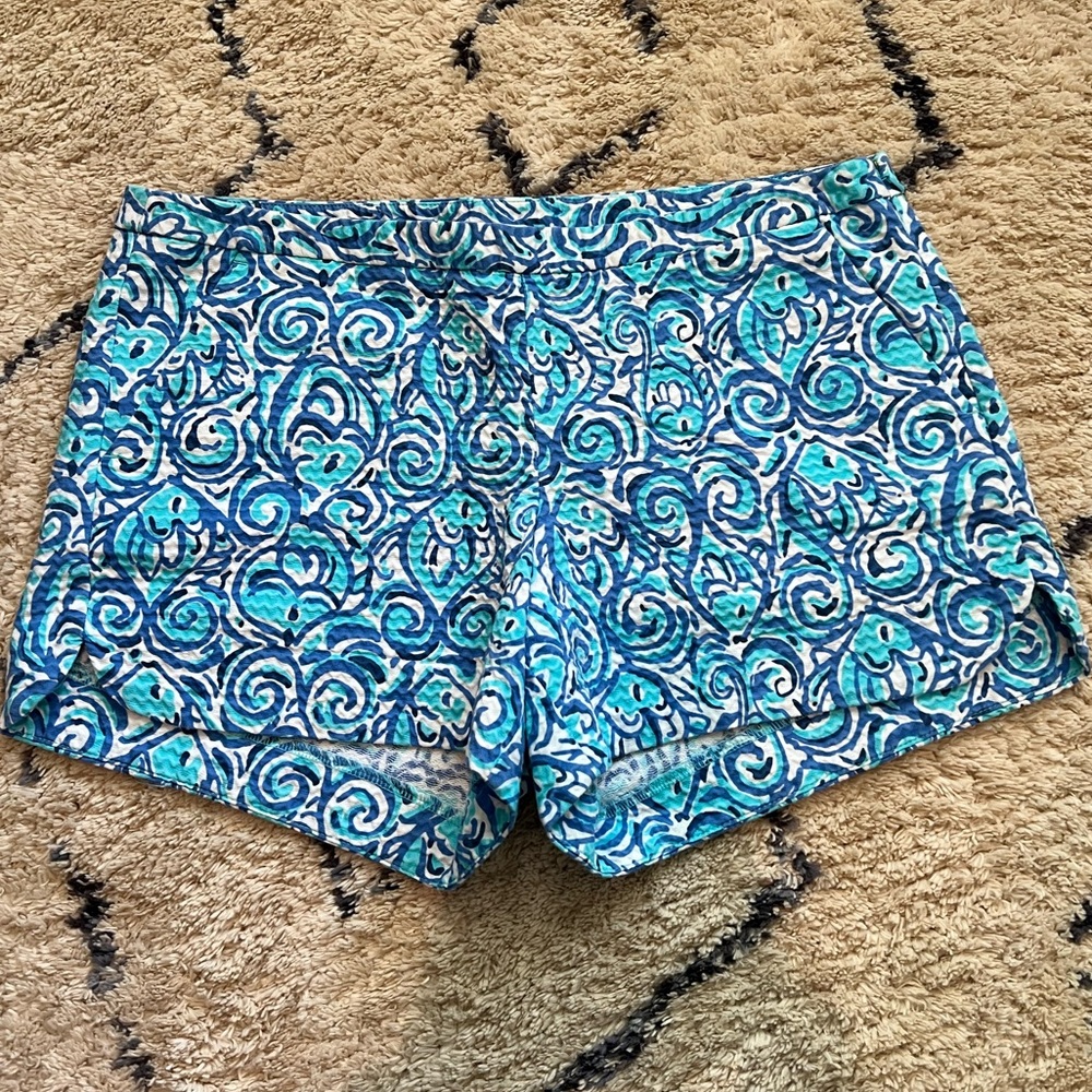 Lilly Pulitzer Blue Patterned Women's Shorts Size 6
